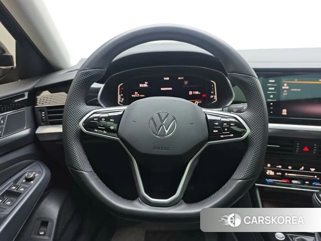 Volkswagen Passat id 4274762 из Китая 13