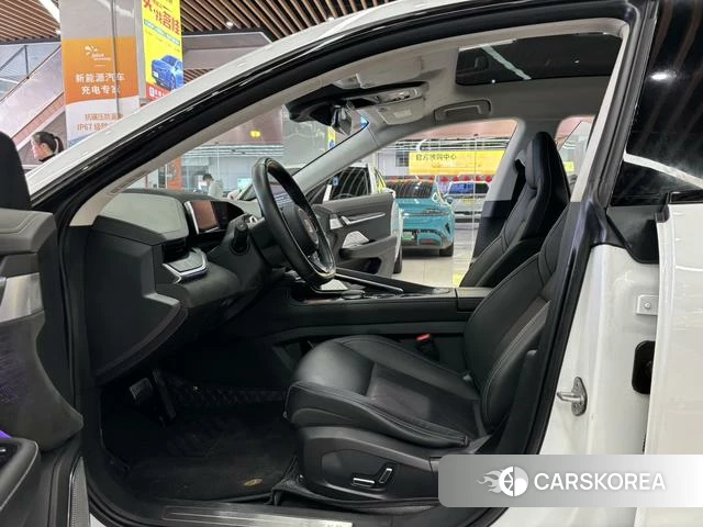 Extremely krypton ZEEKR 001 2026 Белый из Китая, фото 4