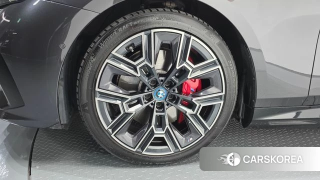 BMW i5 (G60) id 3909718 из Кореи 14