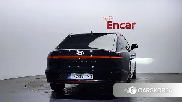 Hyundai Grandeur Hybrid (GN7) id 2905305 из Кореи 14