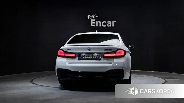 BMW 5 Series (G30) id 3877652 из Кореи 14