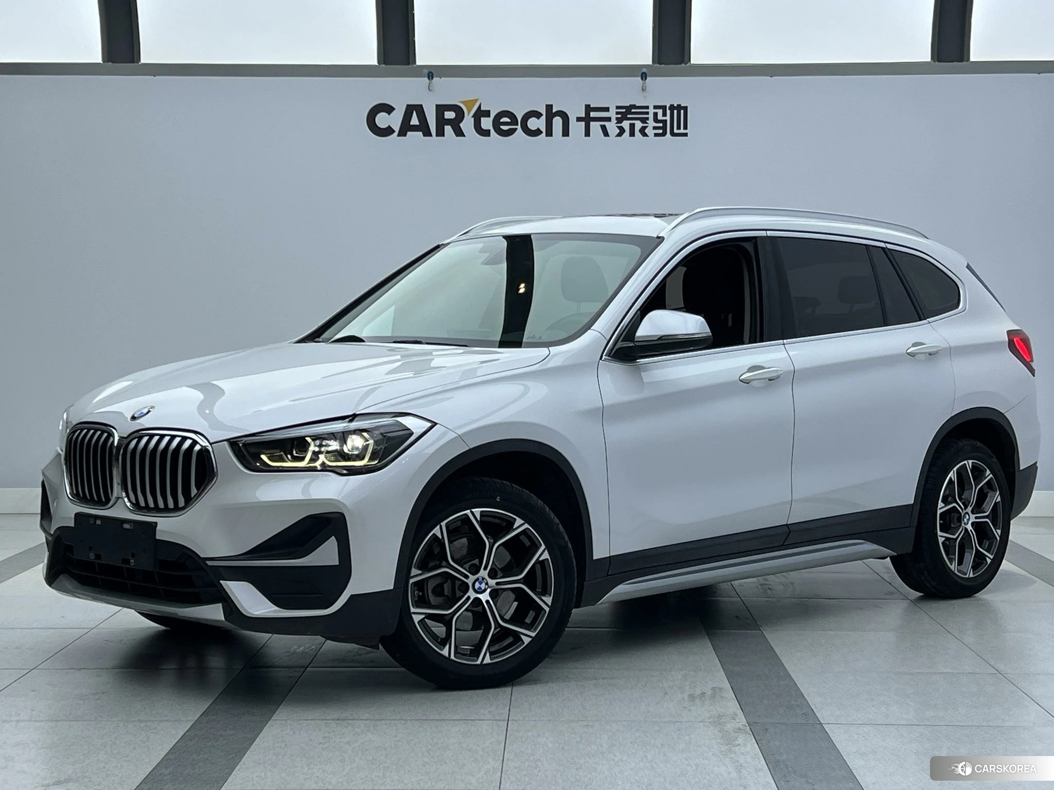 BMW X1 id 4406021 из Китая 18
