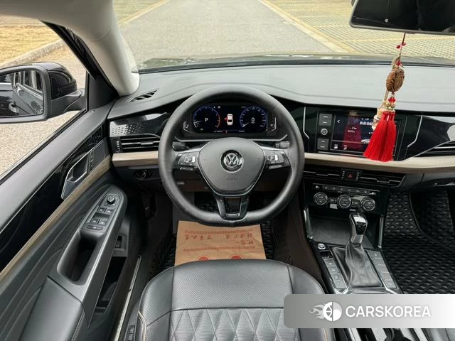 Volkswagen Passat id 4253812 из Китая 28