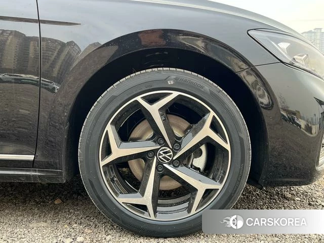 Volkswagen Passat id 4260322 из Китая 11