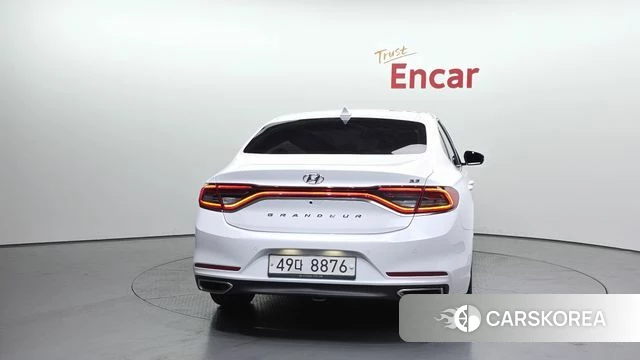 Hyundai Grandeur IG id 4188290 из Кореи 14