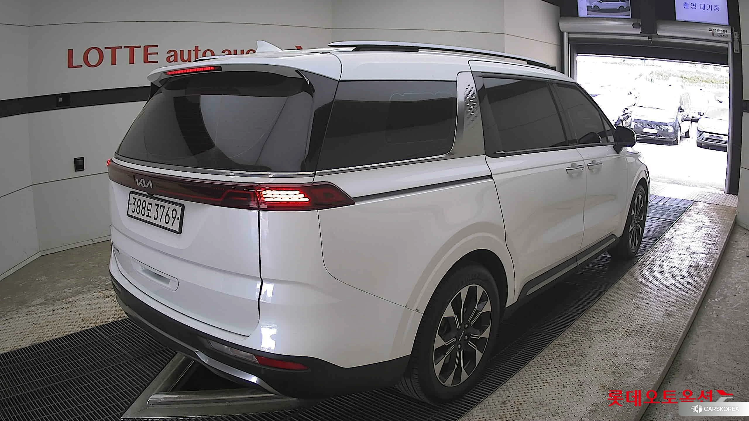 Kia Carnival id 4347360 из Кореи 32