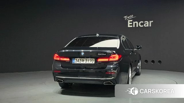 BMW 5 Series (G30) id 3916140 из Кореи 14