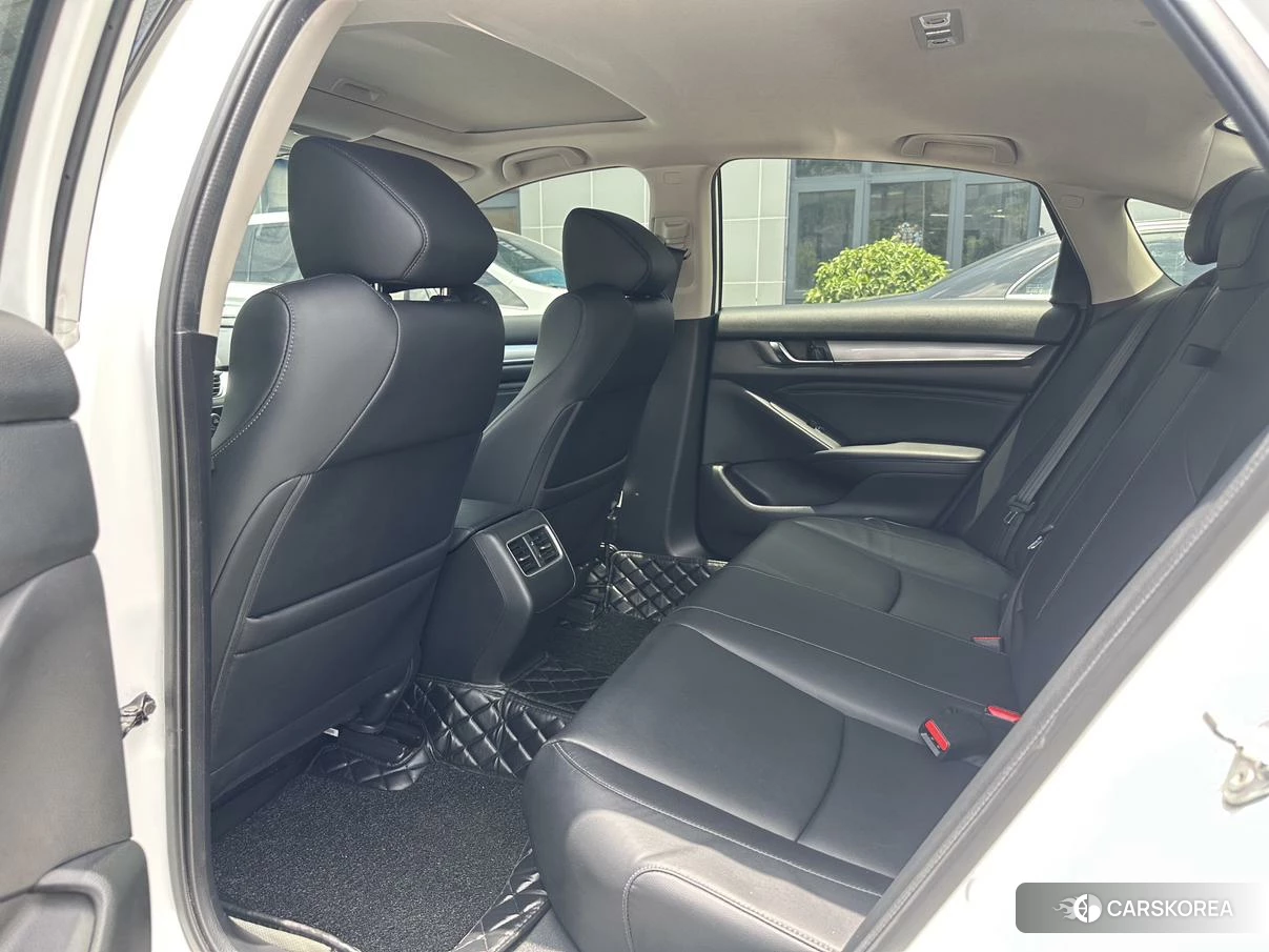 Honda Accord 2019 Белый из Китая, фото 4