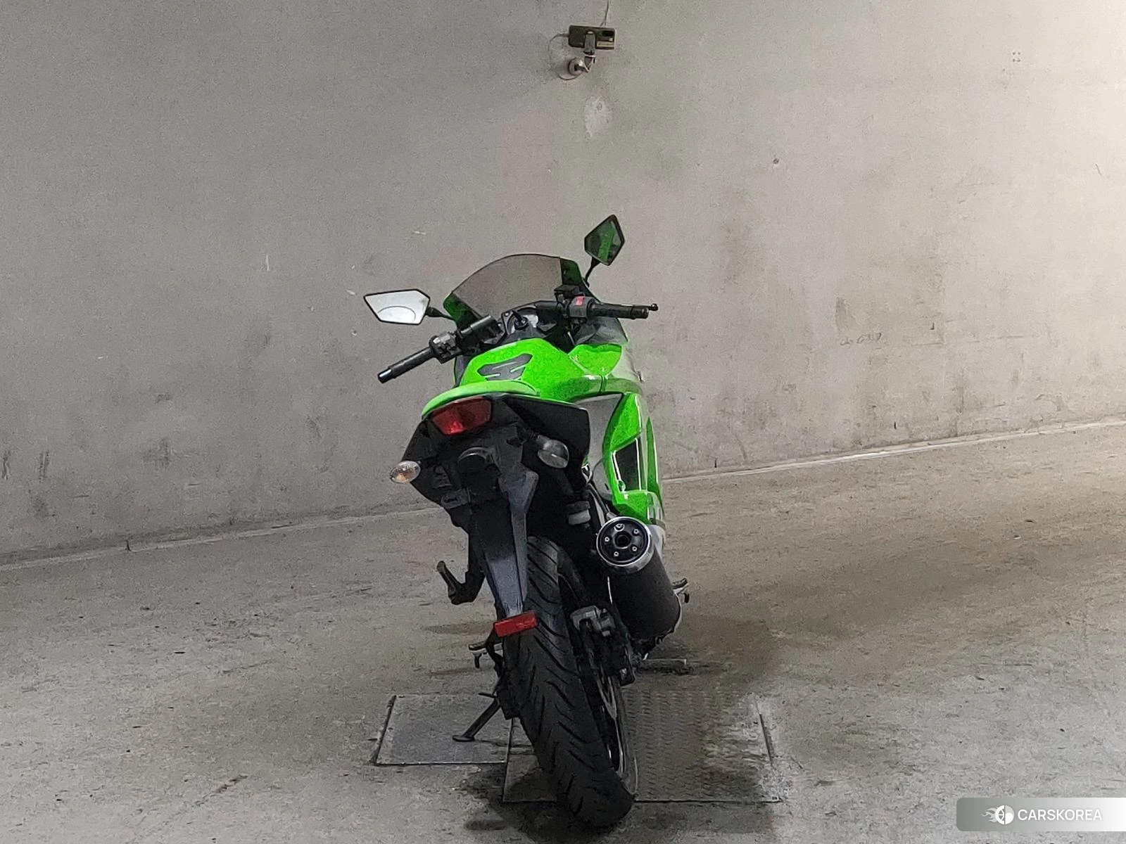 Kawasaki NINJA 250R 2011 из Японии, фото 2