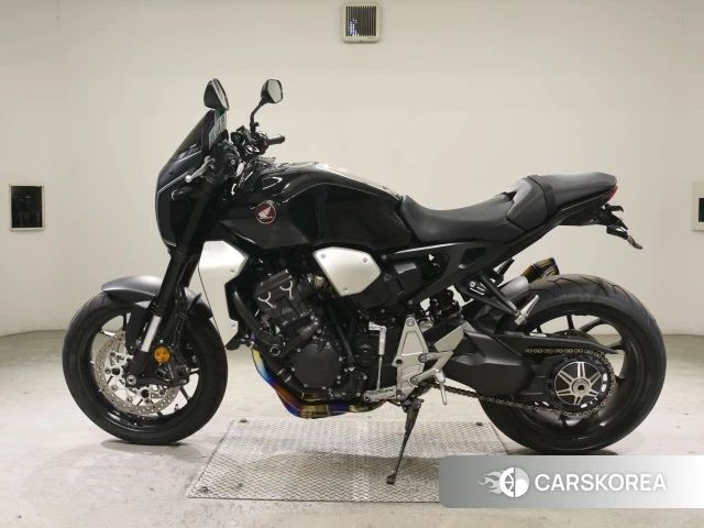 Проданный Honda CB1000R 2020 из Японии, фото 2