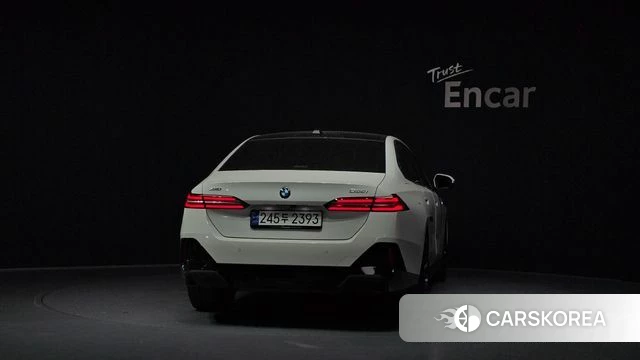 BMW 5 Series (G60) id 4421792 из Кореи 28