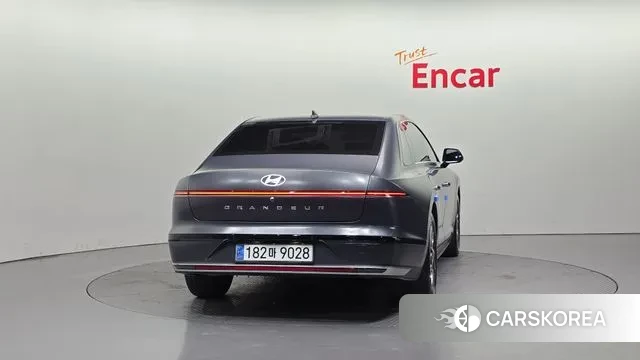 Hyundai Grandeur (GN7) id 3529039 из Кореи 14