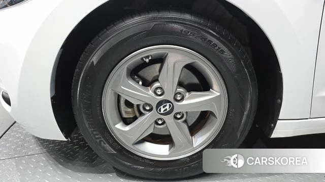 Hyundai Avante AD id 4900948 из Кореи 24
