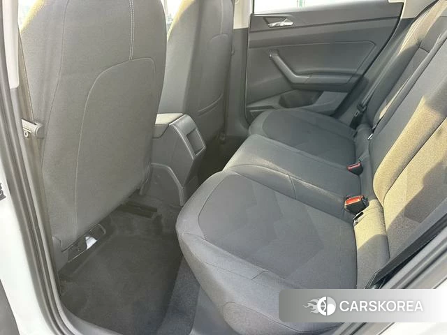 Volkswagen Polo id 4276491 из Китая 12
