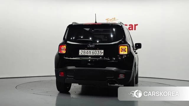 Jeep Renegade id 3801039 из Кореи 14