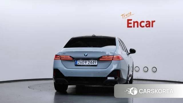 BMW 5 Series (G60) id 4834576 из Кореи 14