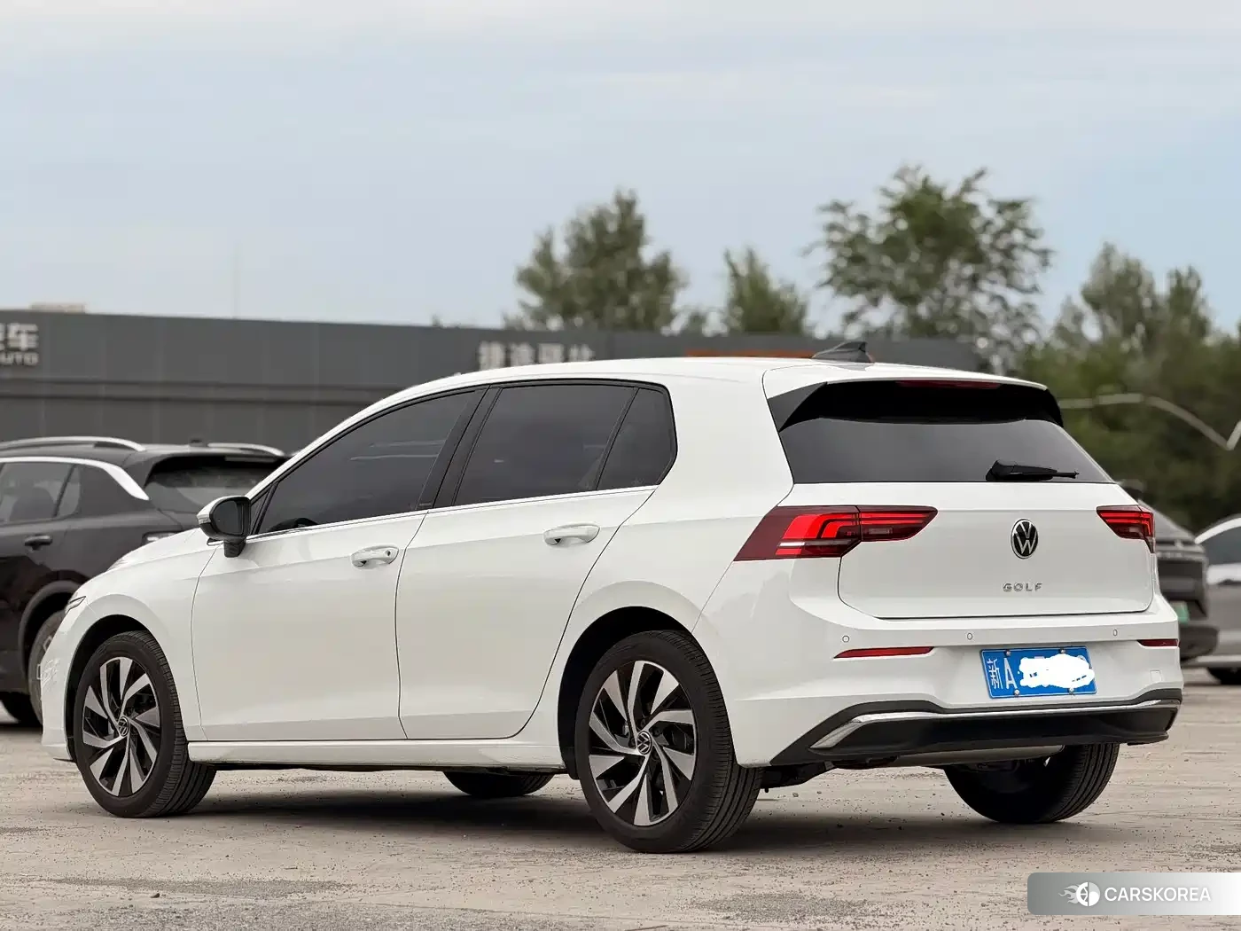 Volkswagen Golf 2026 Белый из Китая, фото 4