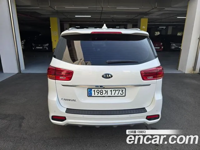 Kia The New Carnival id 2876774 из Кореи 14