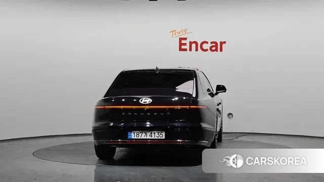 Hyundai Grandeur (GN7) id 3758405 из Кореи 14