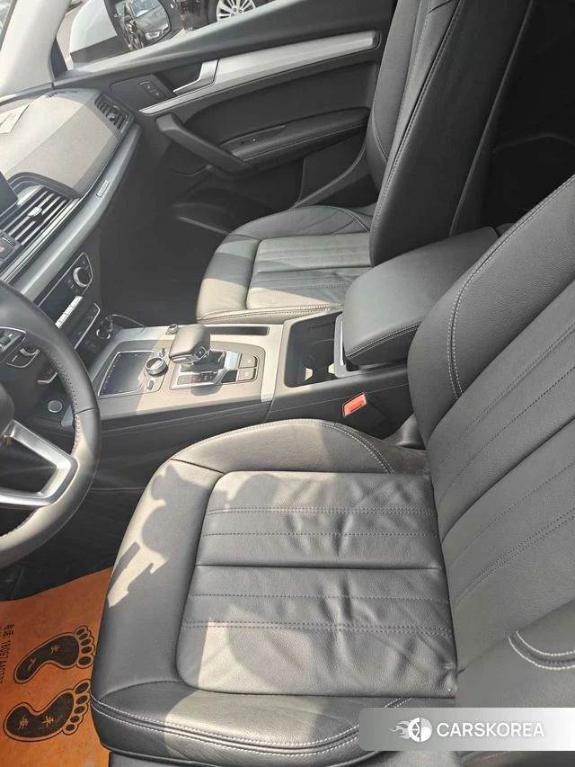 Audi Q5L 2021 Белый из Китая, фото 4