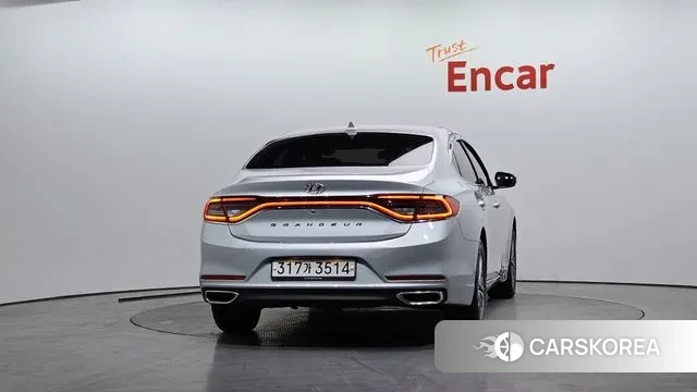 Hyundai Grandeur IG id 3672685 из Кореи 14