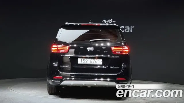 Kia The New Carnival id 2406414 из Кореи 14