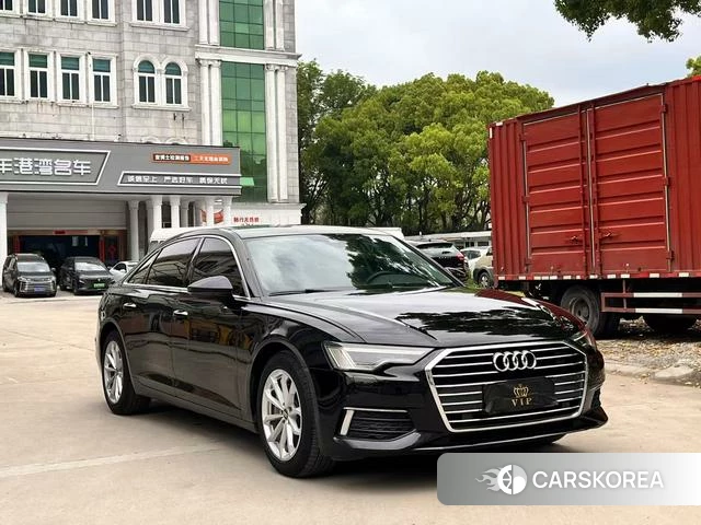 Audi A6L 2021 Черный из Китая, фото 4