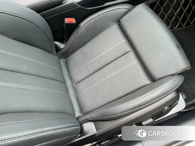 Audi A4L id 4227868 из Китая 18
