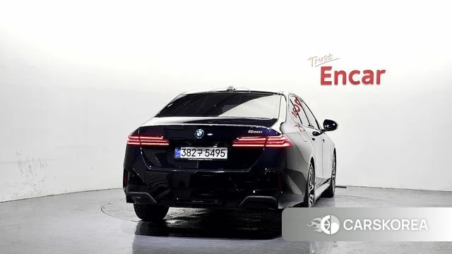 BMW 5 Series (G60) id 4527636 из Кореи 14