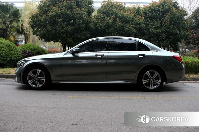 Mercedes-Benz Class C id 4227357 из Китая 12