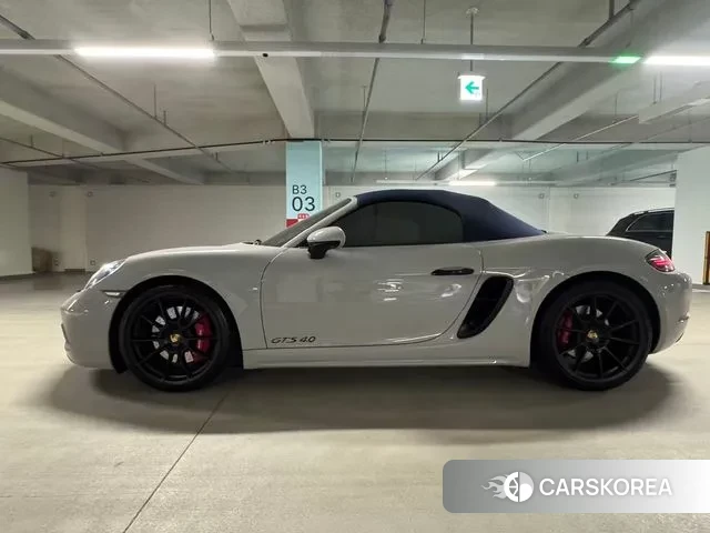 Porsche 718 Boxster 2021 Серебристо-серый из Кореи, фото 4