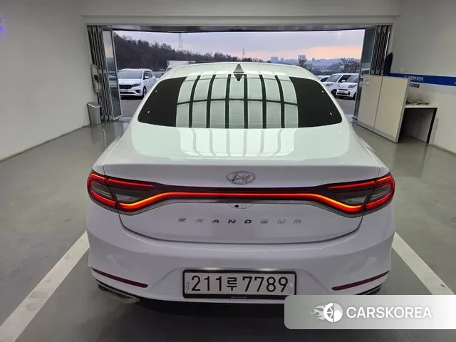 Hyundai Grandeur IG id 3514885 из Кореи 11