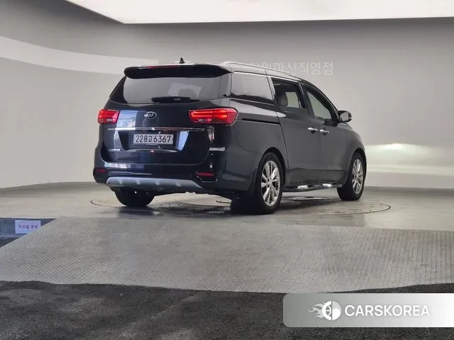 Kia The New Carnival id 3055421 из Кореи 14