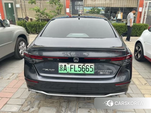 Honda Accord PHEV 2024 Серебристо-серый из Китая, фото 4