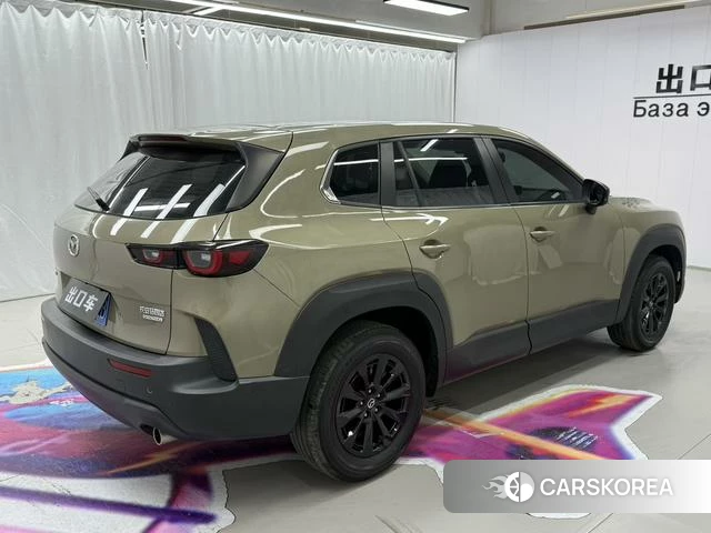 Mazda CX-50 line also 2023 Желтый из Китая, фото 4