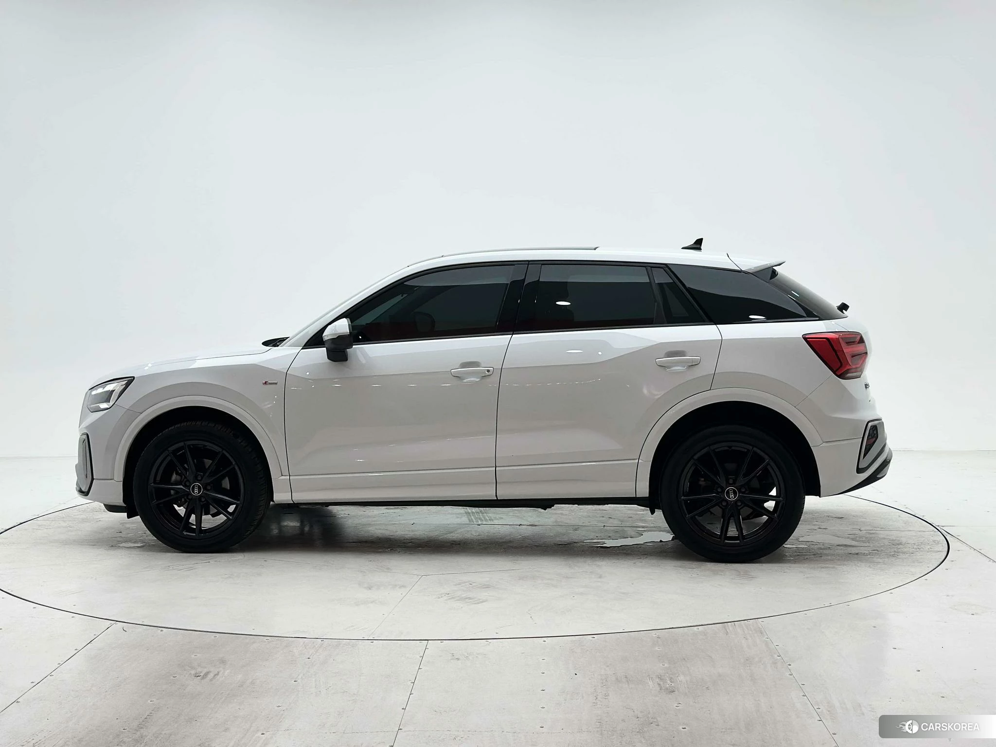Audi Q2L id 4413279 из Китая 18