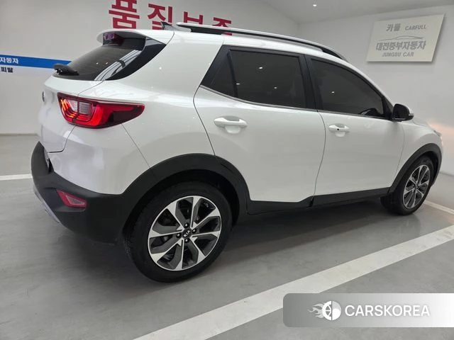 Kia Stonic id 3889414 из Кореи 8