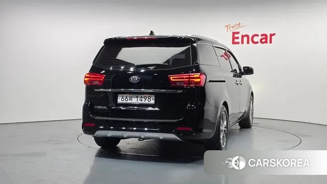 Kia The New Carnival id 3773001 из Кореи 14