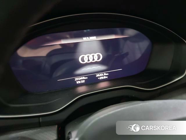 Audi Q5L 2022 Черный из Китая, фото 4