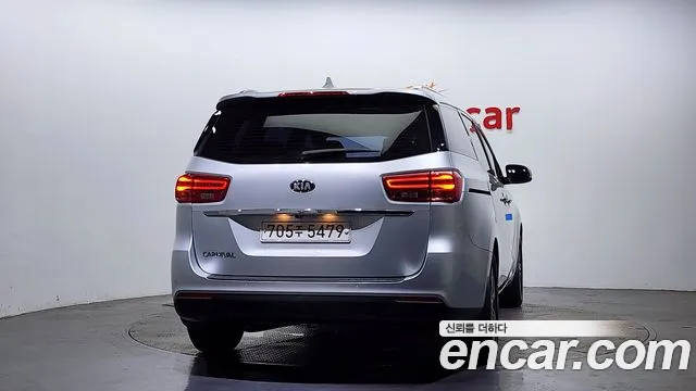 Kia The New Carnival id 2802561 из Кореи 14