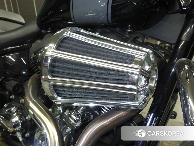 Engine photo