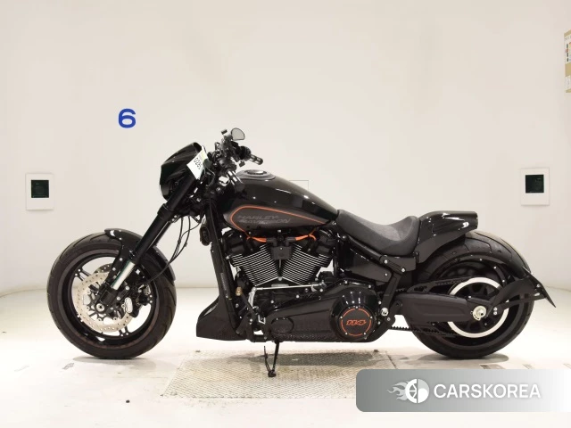 Harley-Davidson Softail FXDRS1870 114 2019 из Японии