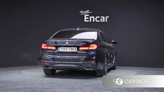 BMW 5 Series (G30) id 3771721 из Кореи 14