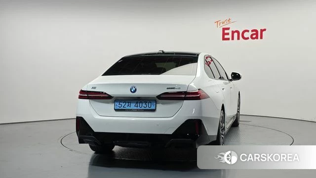 BMW i5 (G60) id 4488141 из Кореи 26