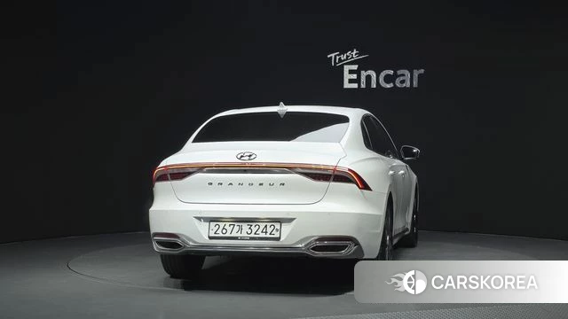 Hyundai The New Grandeur IG id 4770056 из Кореи 30
