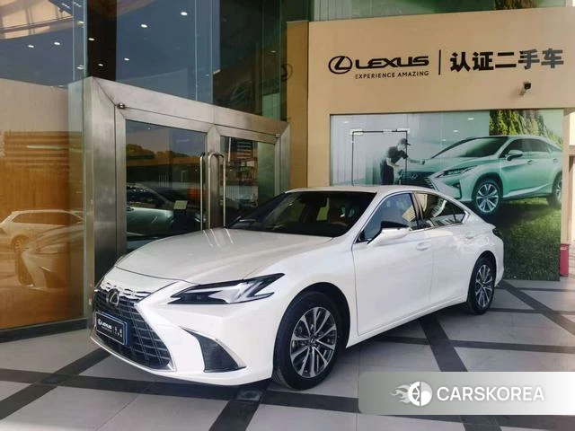 Lexus ES 2025 Белый из Китая, фото 5