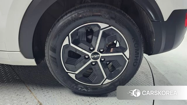 Kia Di Ol Nu Niro id 4186949 из Кореи 24