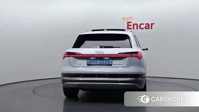 Audi e-Tron id 3218921 из Кореи 14