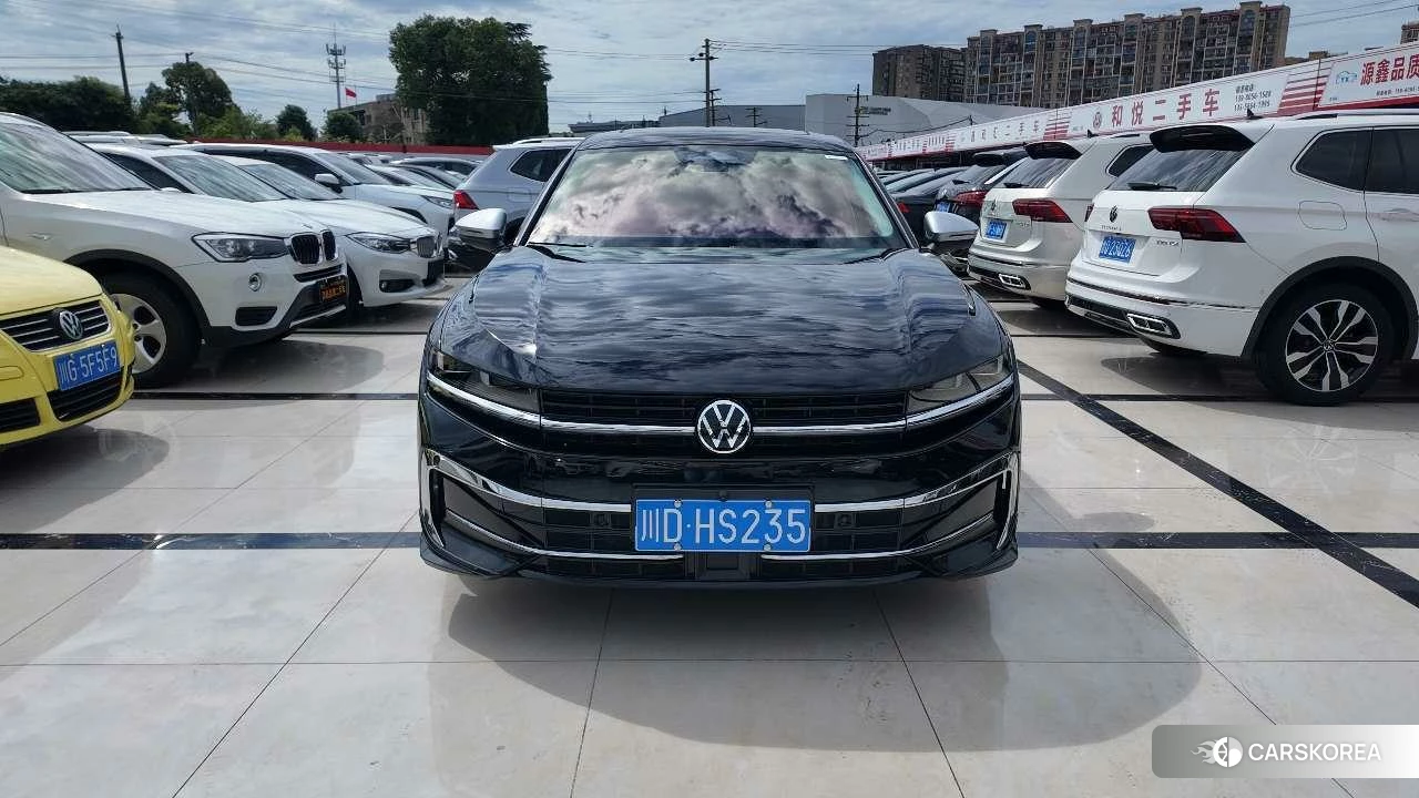 Volkswagen Magotan 2024 Черный из Китая, фото 4
