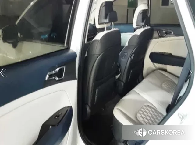 Kia Sportage 5th Generation Hybrid 2024 Белый из Кореи, фото 4